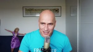 Nástroj na pasívne investovanie? Pákové ETF? Sú investície v IBKR v bezpečí? Akcie cez hypotéku? Nehnuteľnosti cez brokera? Stablecoiny? AI? Zastaviť nákupy lebo je draho? Rebalancing zlata? Revaluácia zlata? Káva s Karpišom 13.11.2025 (záznam)